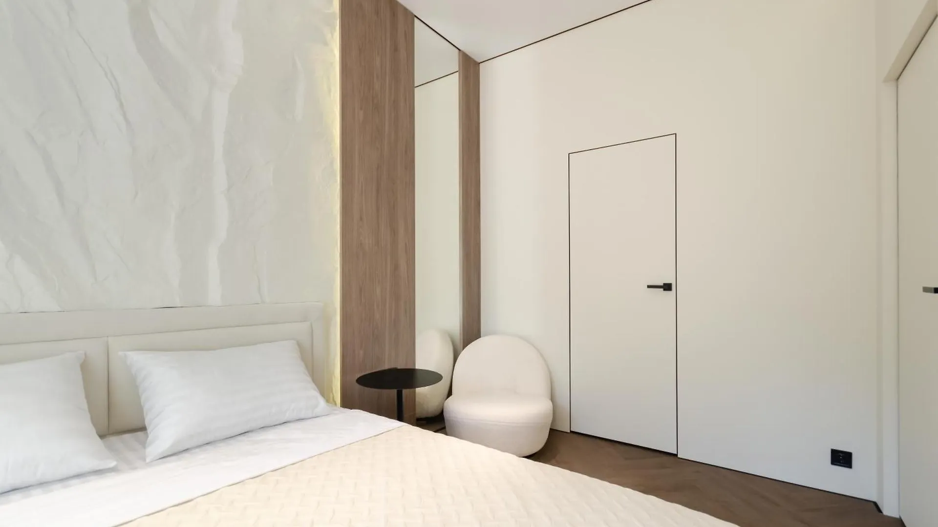 Petrovdom Apartment 03-258 In Rc Pechersk Plaza, Mykhaila Boichuka 17 Kiev Ukraina