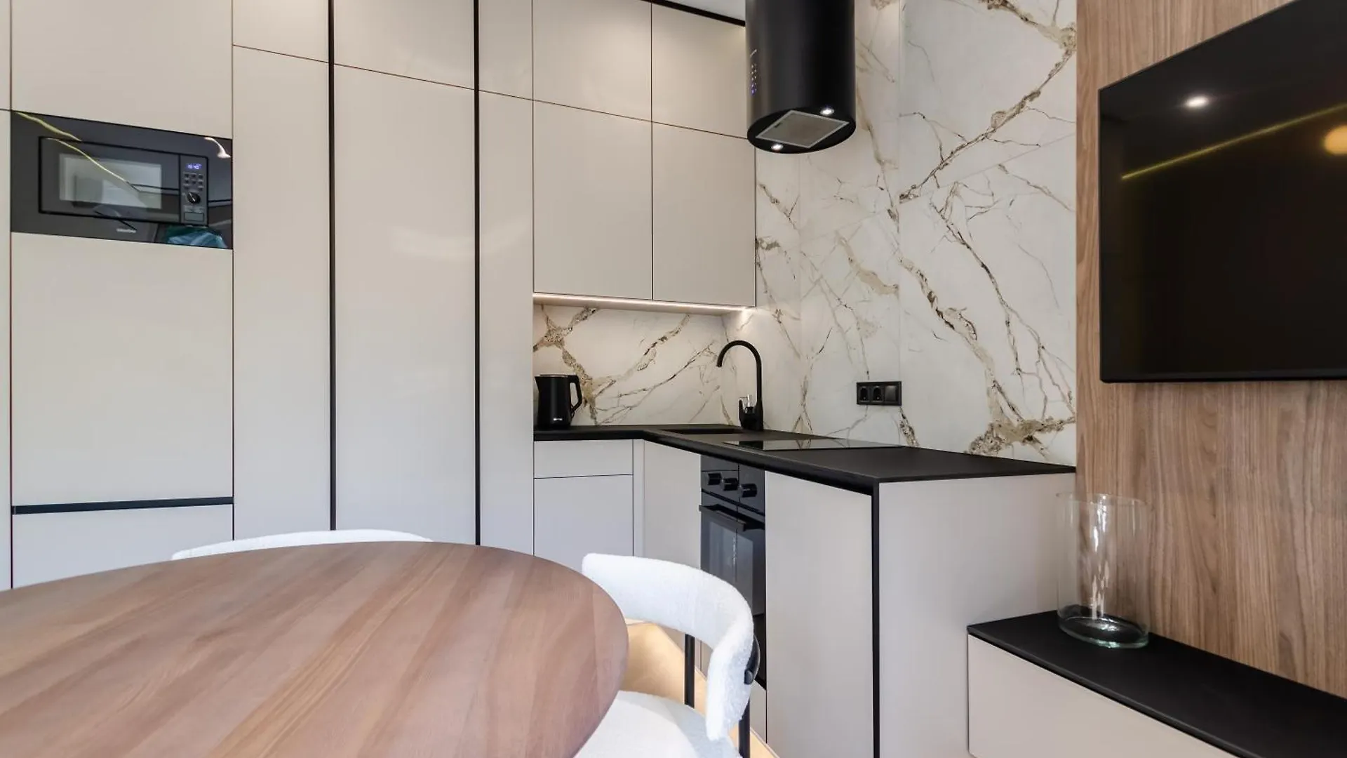 Petrovdom Apartment 03-258 In Rc Pechersk Plaza, Mykhaila Boichuka 17 Kiev Ukraina