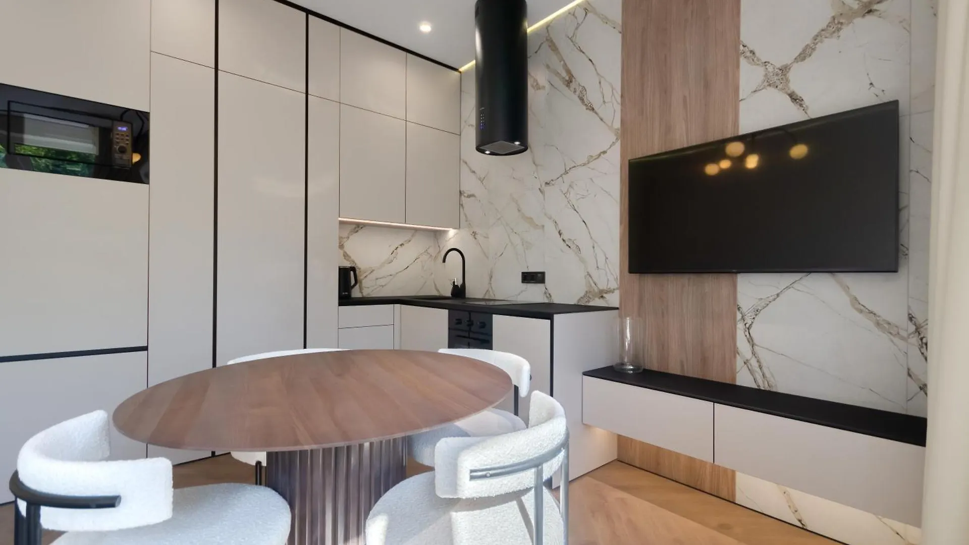 Petrovdom Apartment 03-258 In Rc Pechersk Plaza, Mykhaila Boichuka 17 Kyiv Ukraine